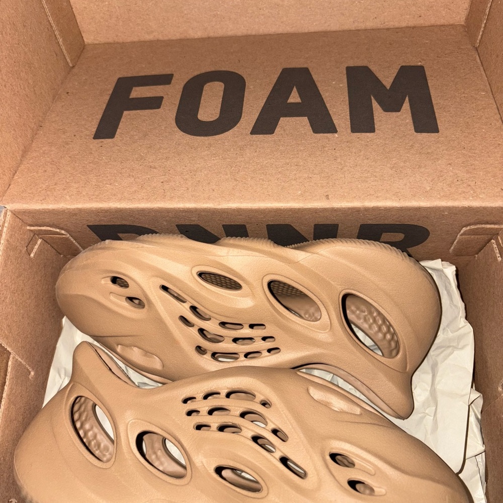 Yeezy foam runner